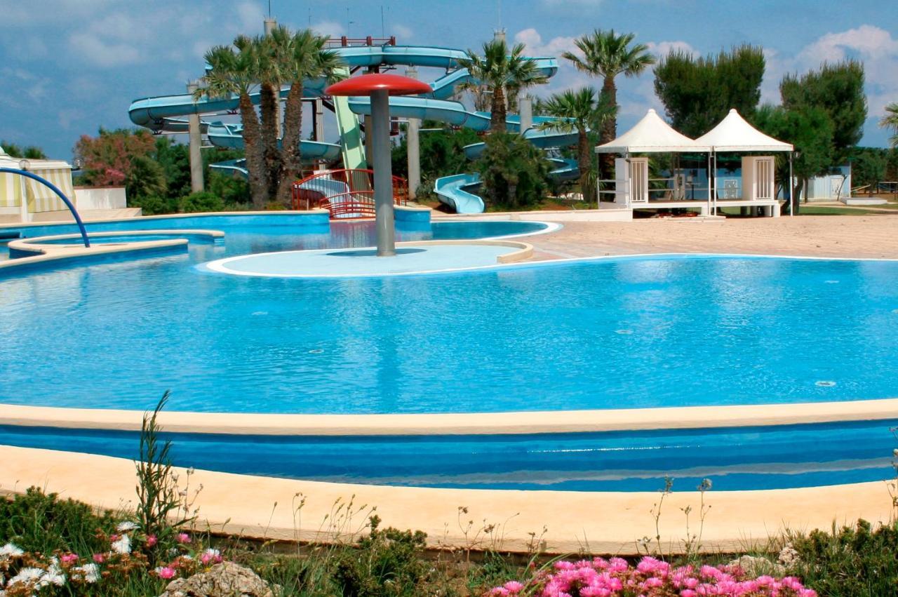 Happy Camp Mobile Homes In Camping Villaggio Lamaforca 카로비그노 외부 사진