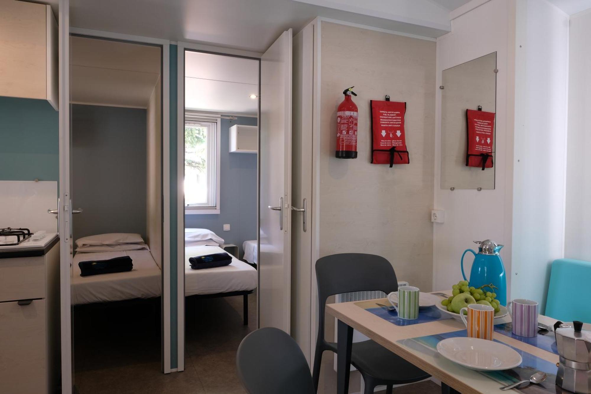 Happy Camp Mobile Homes In Camping Villaggio Lamaforca 카로비그노 외부 사진